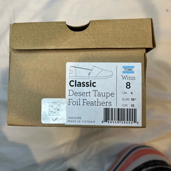 Toms Classic Desert Taupe Foil Feathers - Picture 6 of 6